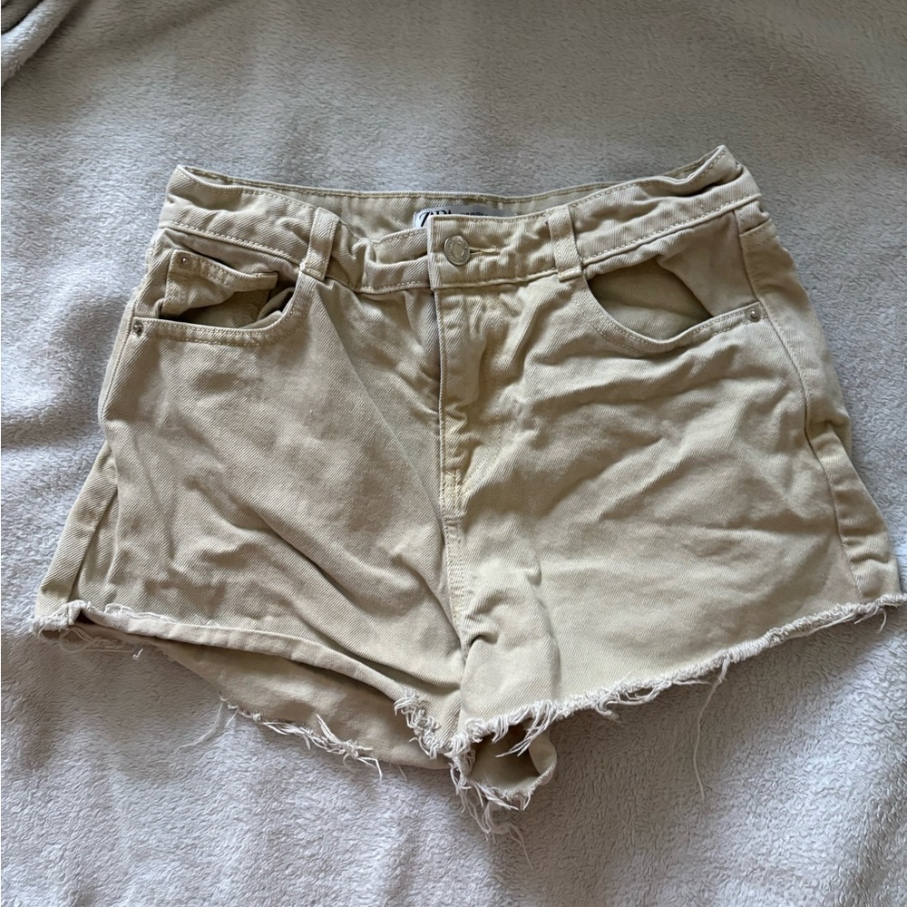 Zara Tan Jean Shorts High-Waisted Relaxed Fit